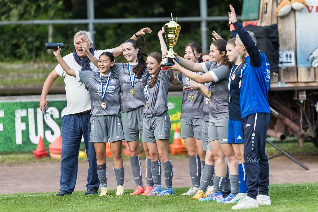 Bild 124 - Loewinnen Cup